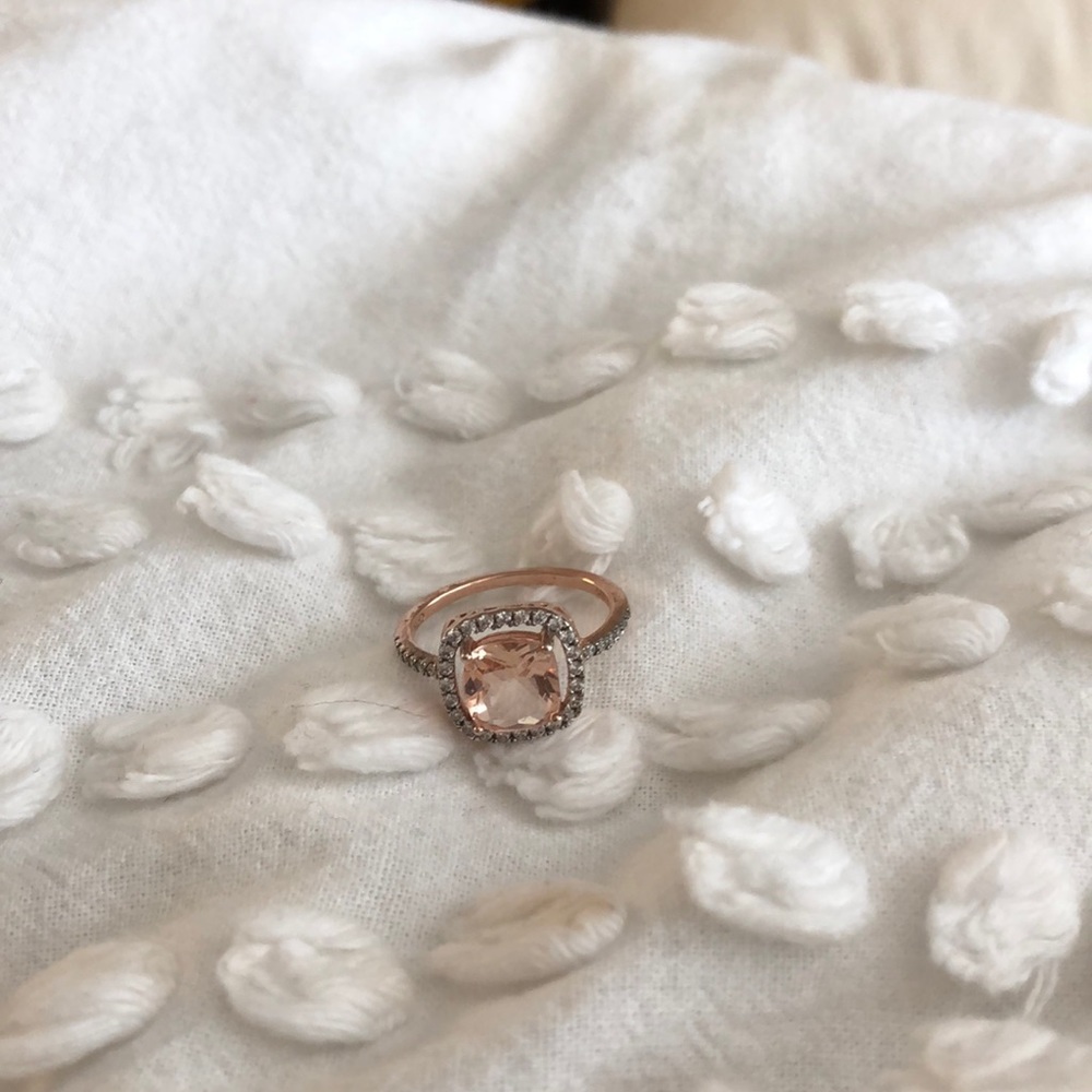 Rose gold ring